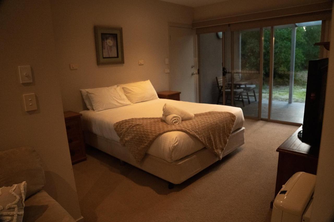 Waterfront Retreat At Wattle Point Villa Forge Creek Bagian luar foto