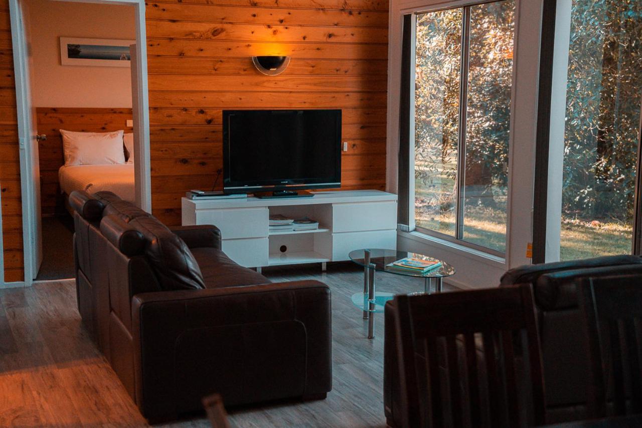 Waterfront Retreat At Wattle Point Villa Forge Creek Bagian luar foto