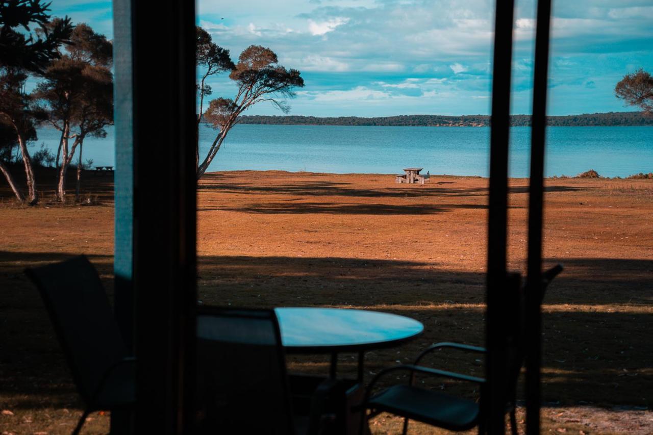 Waterfront Retreat At Wattle Point Villa Forge Creek Bagian luar foto
